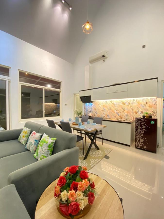 Karabineri Private Pool Jogja Villa Ngaglik Zewnętrze zdjęcie